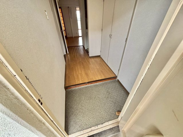 メゾンMの玄関