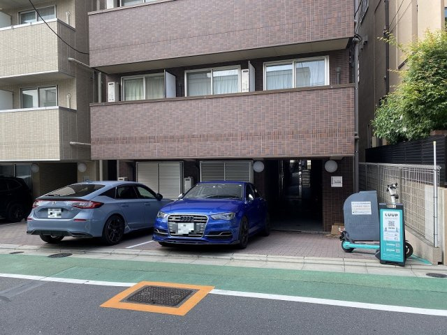 スマートビラ中延弐番館駐車場