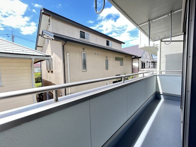 「外装キレイ」高知市北金田　中古一戸建てのバルコニー|2階リビングにもバルコニーがあります◎