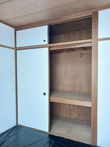 春日ハイツの収納