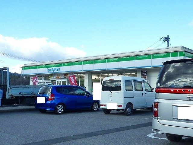 ヴィラ丸河南の周辺|ファミリーマート御調町店まで600m