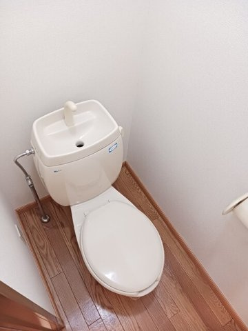 シティハイツエレガントＥのトイレ