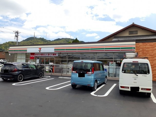 シティハイツエレガントＥの周辺|セブンイレブン福山千田町店まで692m