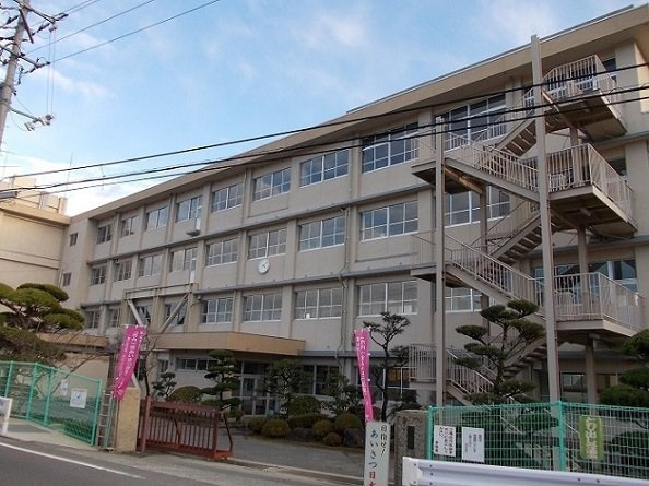 サンロード福山Ｂの周辺|加茂中学校まで1100m
