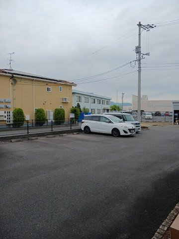 ピアコートⅡの駐車場