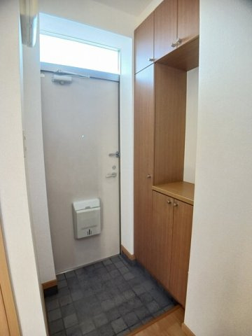 サンヒルズ　Ｃの玄関