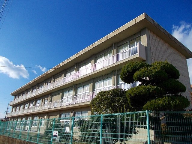 アール・ド・ヴィーヴルＣの周辺|駅家西小学校まで500m