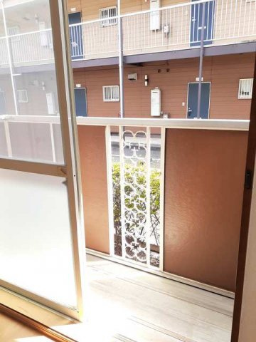 サンラビアン川口Ｃのバルコニー