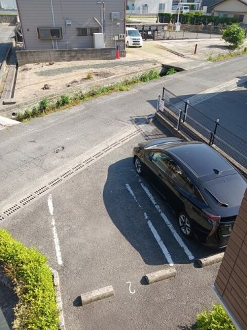 ラ　フォンテーヌＡの駐車場