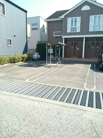 ヴィラマルガリーダの駐車場
