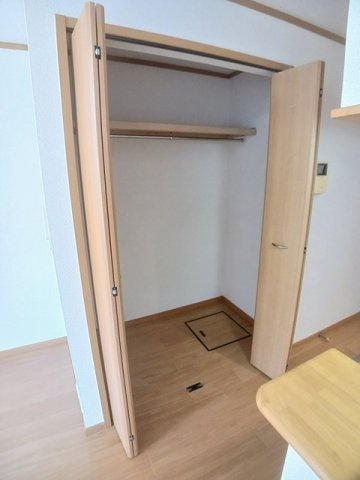 カレント沖野上の収納