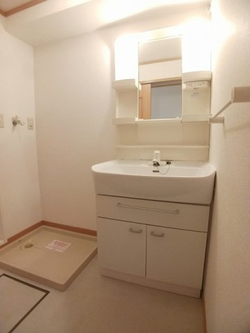 カレント沖野上の洗面所