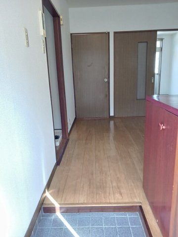 サンラビアン川口Ｂの玄関