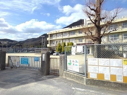 エルディムかきはらの周辺|泉小学校まで550m