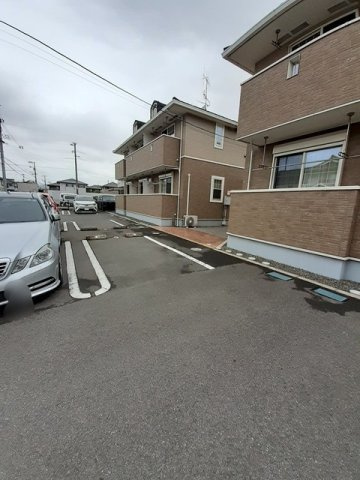 アルドーレＡの駐車場