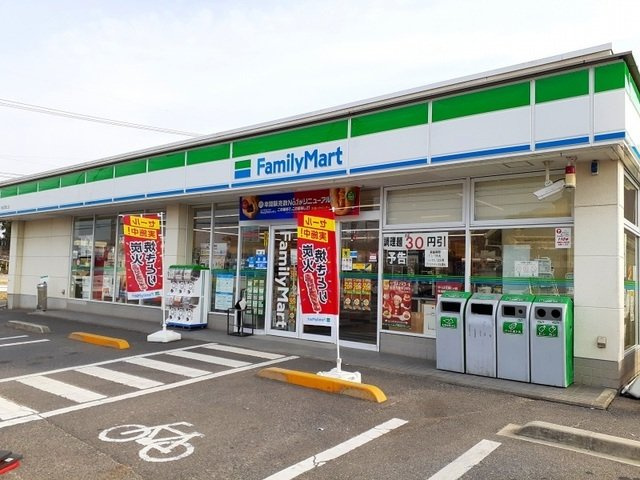 アダージョＢの周辺|ファミリーマート福山神辺道上店まで550m