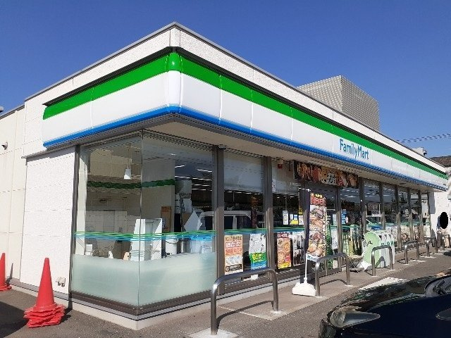 ピュアストリーム　Ｂの周辺|ファミリーマート福山新浜町店まで1100m
