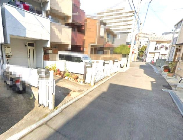 深江南町3丁目の前面道路含む現地写真|前道は陽当たり・風通しが良い東向
