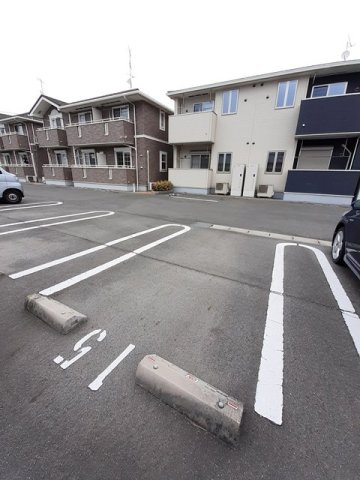 クオーレ　Ｃの駐車場