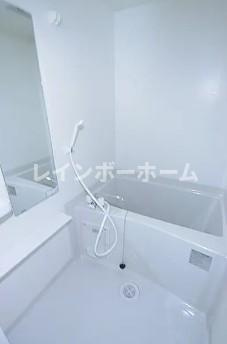 Premier Court 原木中山の浴室