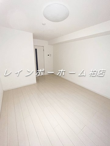 おしゃれな洗面独立☆２口のシステムキッチン☆の寝室|別部屋。参考写真。