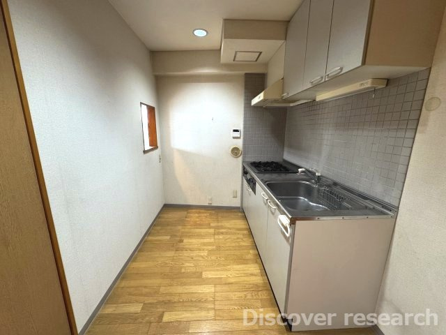 立川市富士見町店舗付き住宅（一棟ビル）のキッチン