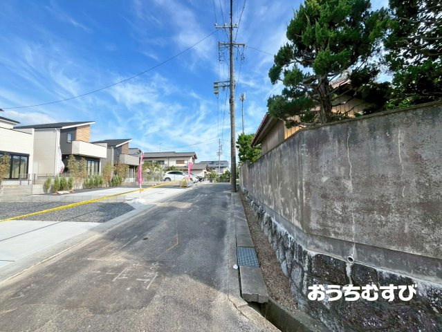 守山区小幡北2期(全2棟)の前面道路含む現地写真