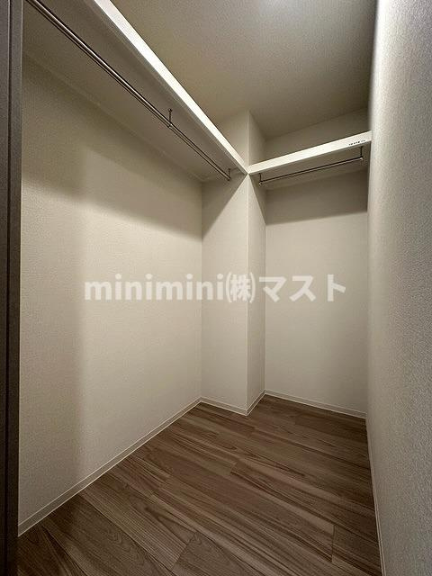 大阪市中央区谷町７丁目の賃貸マンションの収納