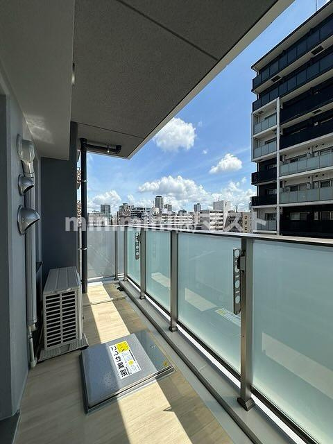 大阪市中央区谷町７丁目の賃貸マンションのバルコニー