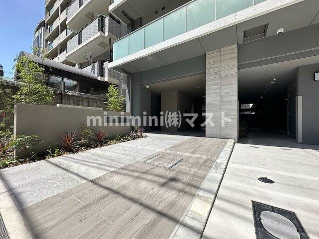 大阪市中央区谷町７丁目の賃貸マンションのエントランス