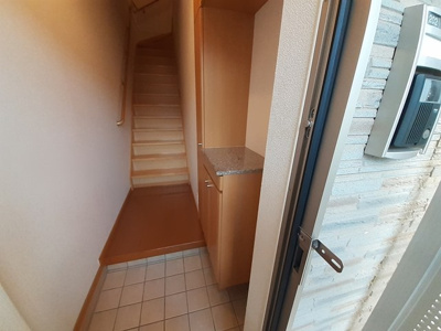 【玄関】 | リバーサイド平塚A