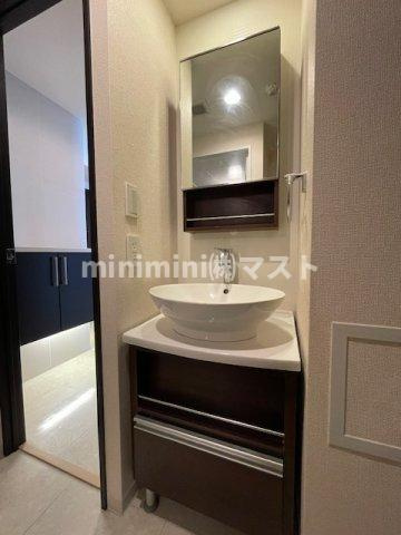 大阪市北区本庄東２丁目の賃貸マンションの洗面所