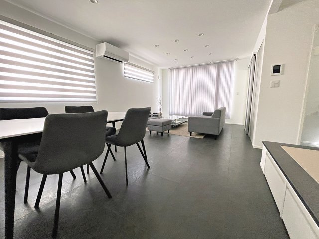 新築戸建・新築建売　郡山市大槻町西ノ宮　大槻小・大槻中の居間・リビング|2階リビング！キッチンの前にダイニングテーブルを設置すれば、お料理の配膳もスムーズです！