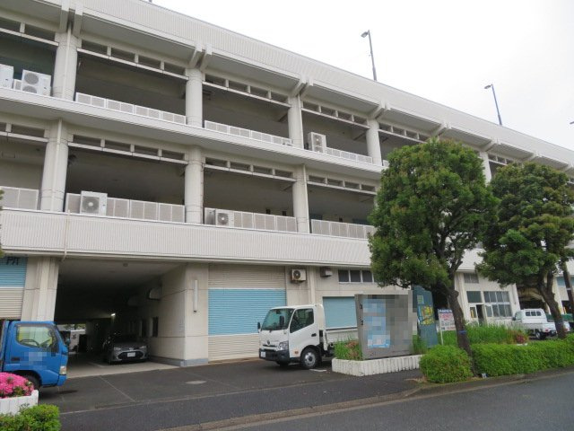 江戸川区小松川３丁目の工場の外観