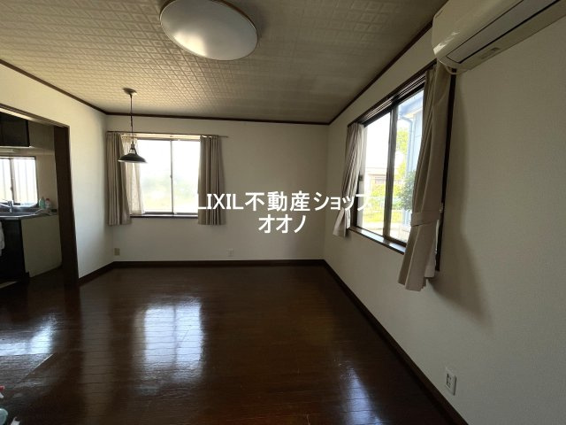 【居間・リビング】 | 加須市川口1丁目　中古一戸建