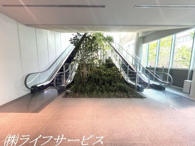 【エントランス】 | ジオタワー大阪十三 | グランドエントランス・ロビー