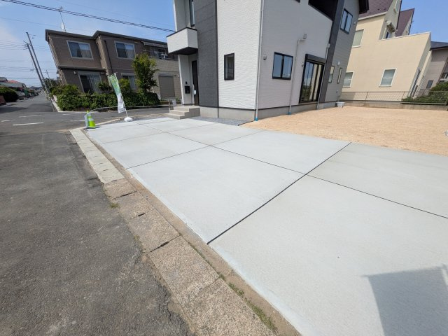 水戸市住吉町　5期　新築戸建ての駐車場|駐車は4台可能です♪