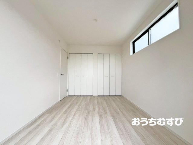 守山区小幡北2期(全2棟)の洋室