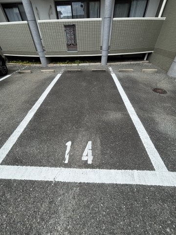 アスティオンノガミの駐車場