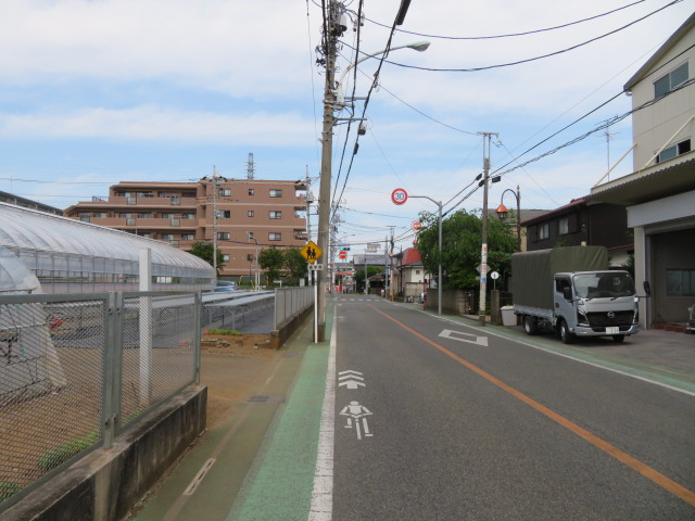 東村山市廻田町４丁目の倉庫