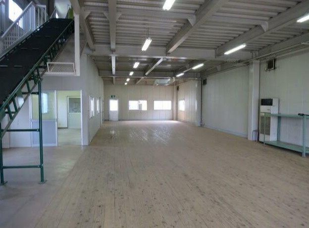 東村山市廻田町４丁目の倉庫の内装