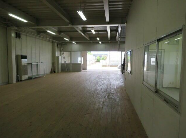 東村山市廻田町４丁目の倉庫