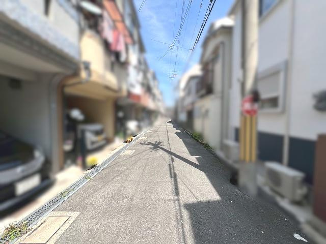 野里町　中古一戸建ての前面道路含む現地写真|■物件内覧・資金計画相談・住宅ローン相談、リフォーム相談、お問合せ受付中■
※当日・翌日のご内覧、ご相談はお電話でのお問合せがスムーズです！