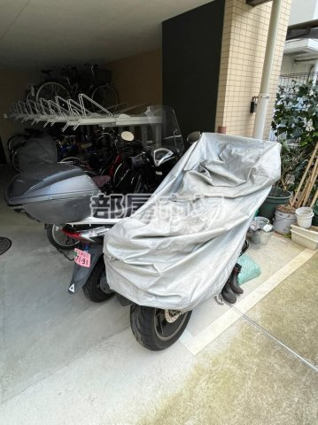 エルシノア住吉のその他共用部分|バイク置き場