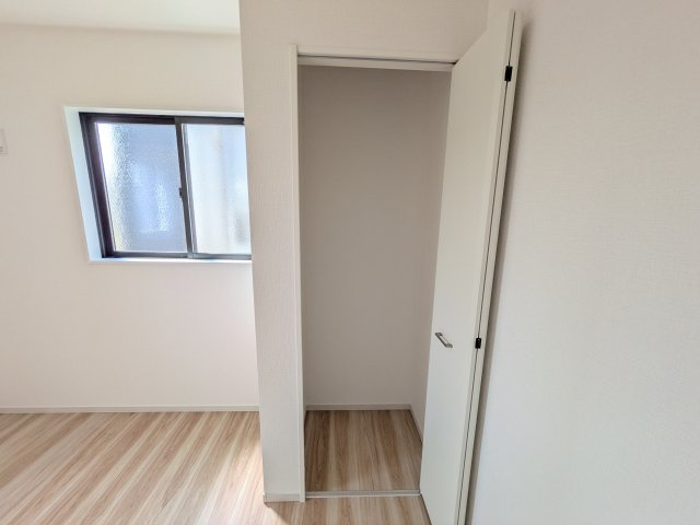 水戸市渡里町　4期　新築戸建ての収納