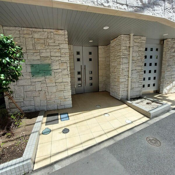 スタイル東上野のエントランス