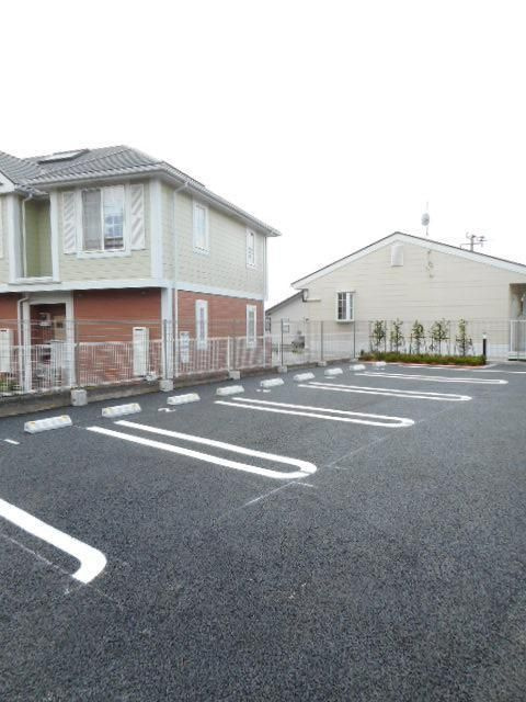コリーナの駐車場