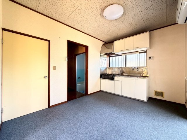 【居間・リビング】 | 寄居町赤浜　中古戸建