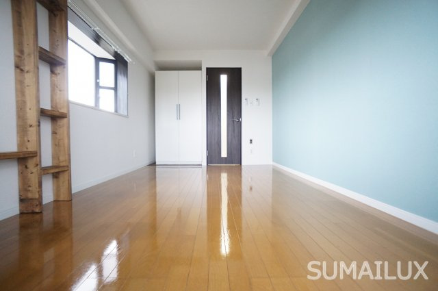 熊本市西区蓮台寺１丁目のアパートの居間・リビング