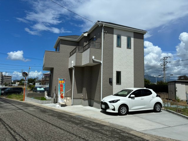 【駐車場】 | 三島市平田123番 新築建売分譲住宅 建物＋土地 TW06165 | 三島市平田　A号棟　駐車スペース　※令和8年8月7日撮影